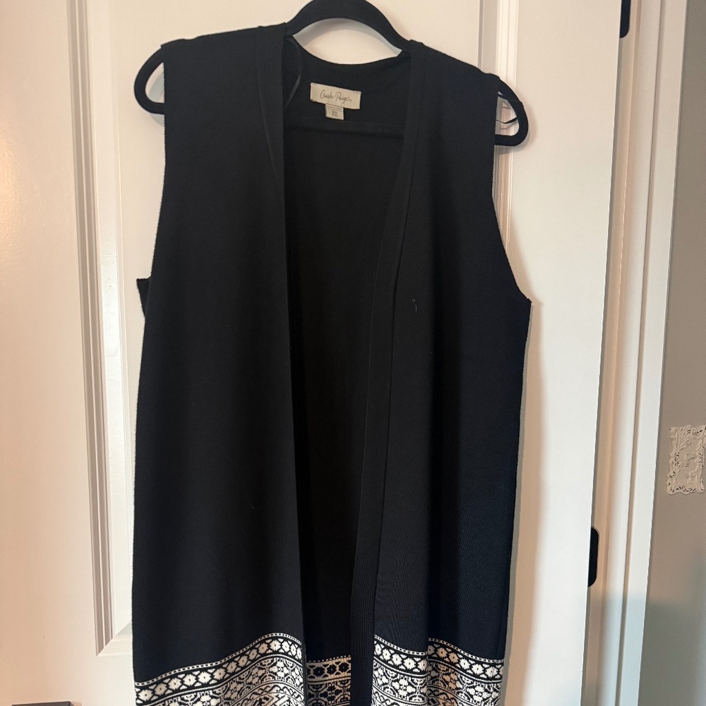 Charlie Paige Black & White Trim Cardigan Vest Sweater Sz: S/M
